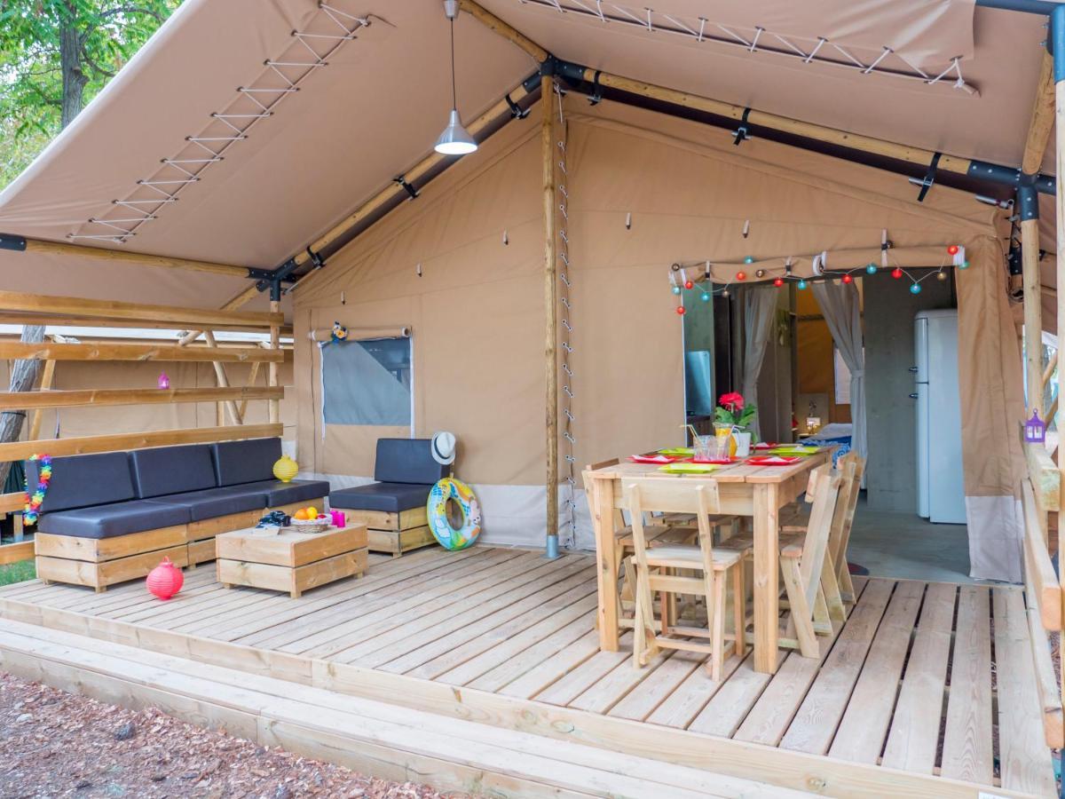 Vacanceselect Premium Lodge Polari Rovinj Exterior photo